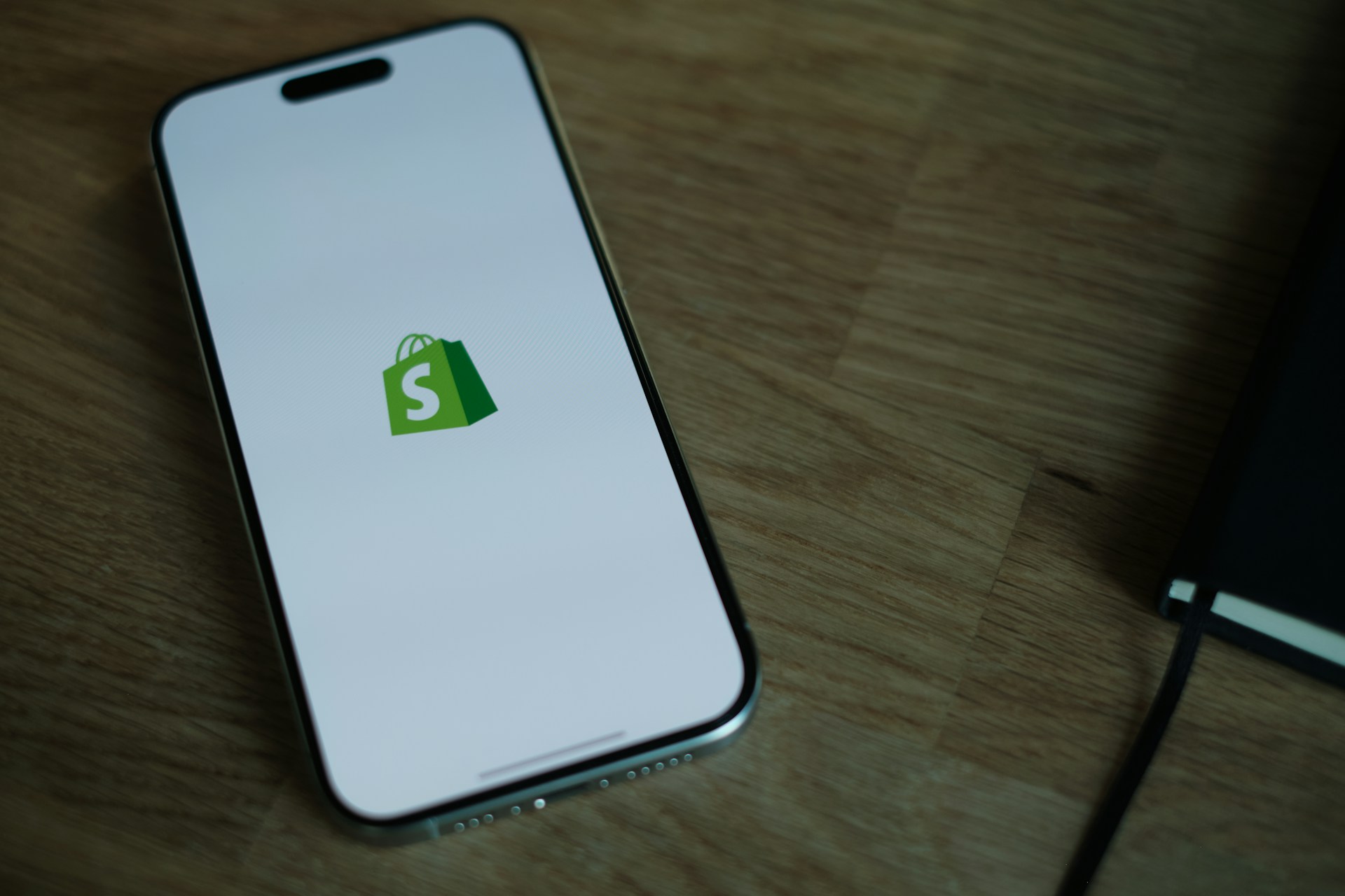 Best Visitor Identification Tools for Shopify in 2026