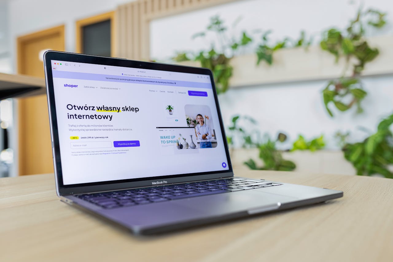 Best Visitor Identification Tools for Wix Ecommerce Stores in 2026