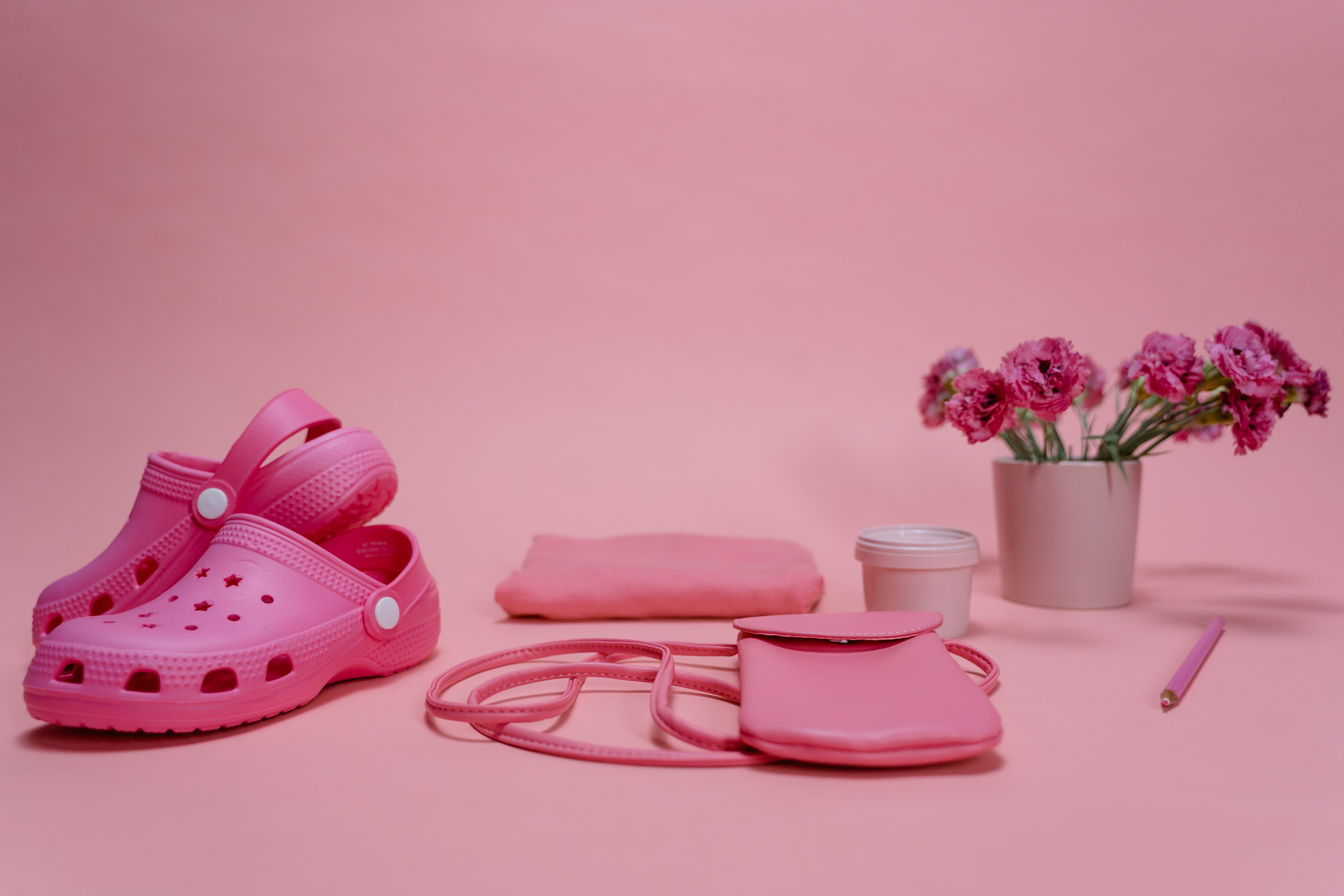 Crocs Marketing Strategy (2026)